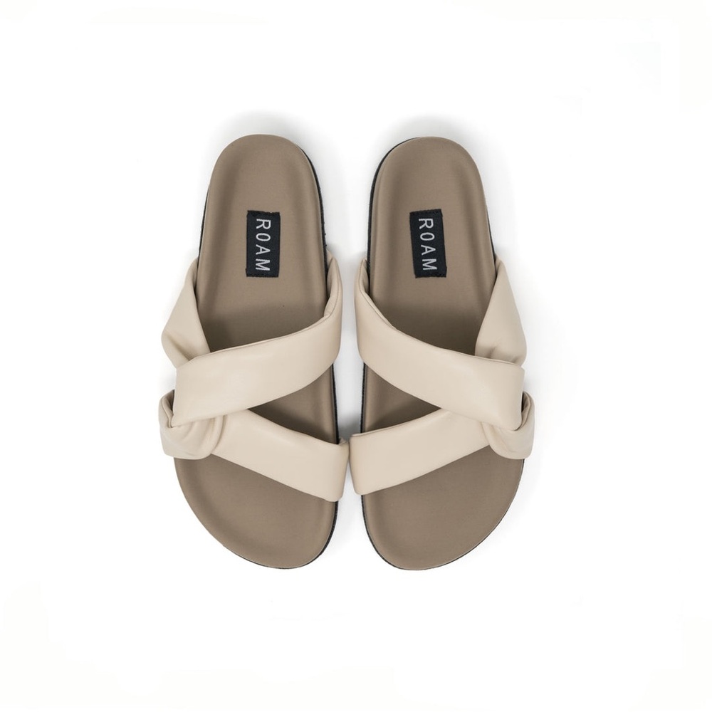 ROAM side slip sandal in nude size 9
